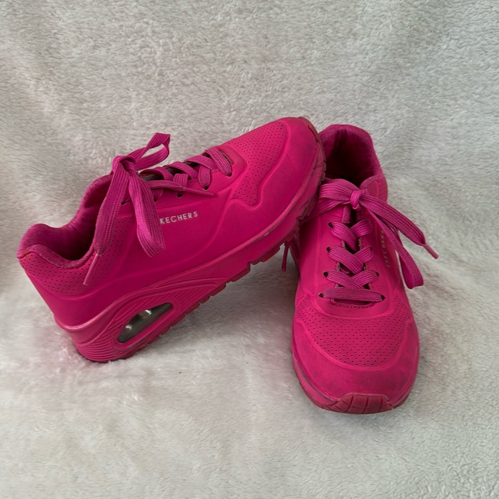 SKECHERS girl’s lace-up sneakers
